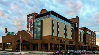 【稀少】Fine Hotels,Resorts & Spas Directory SpringHill Suites Bentonville - With Indoor Pool & Fitness